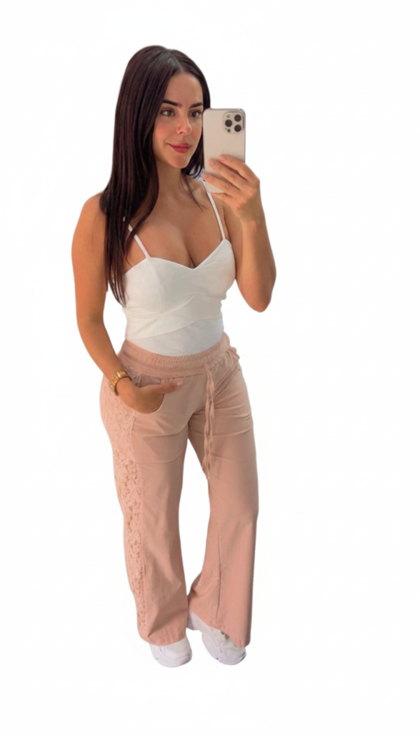 Gemini_Generated_Image_243v77243v77243v (1) Pantalon Palazzo Soft Bloom