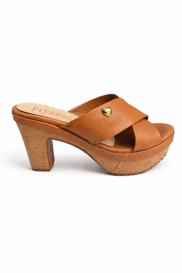 A3197A8B-EC11-4BE5-A402-87D3FE1575AC (1) Sandalia Tacon Plataforma