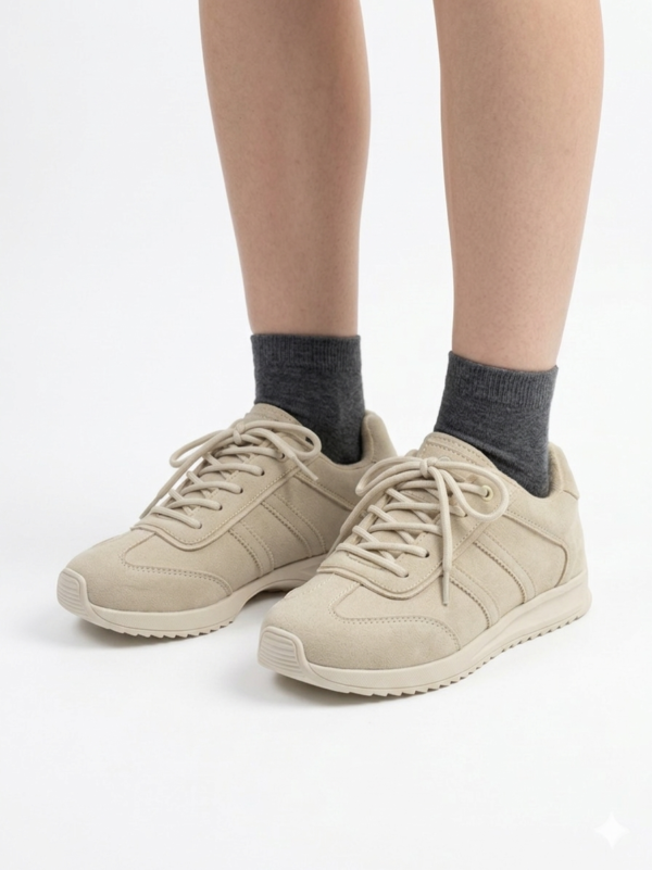 Gemini_Generated_Image_kvddo7kvddo7kvdd Tenis Urbanos en Cuero Carnaza - Beige Arena