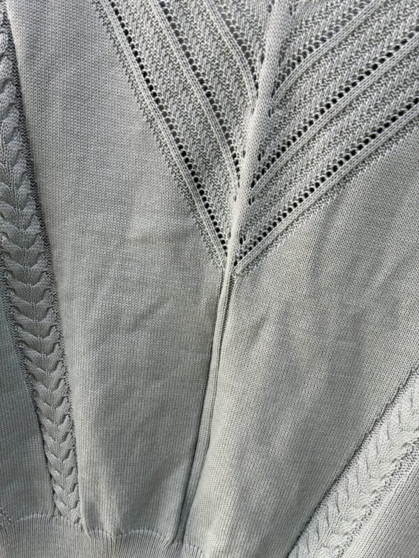 Buzo En Hilo Cuello Off Shoulder