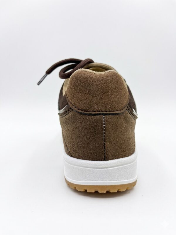 IMG_1171 Tenis de Piel Mixta "Tech-Suede" - Marrón Chocolate y Gris