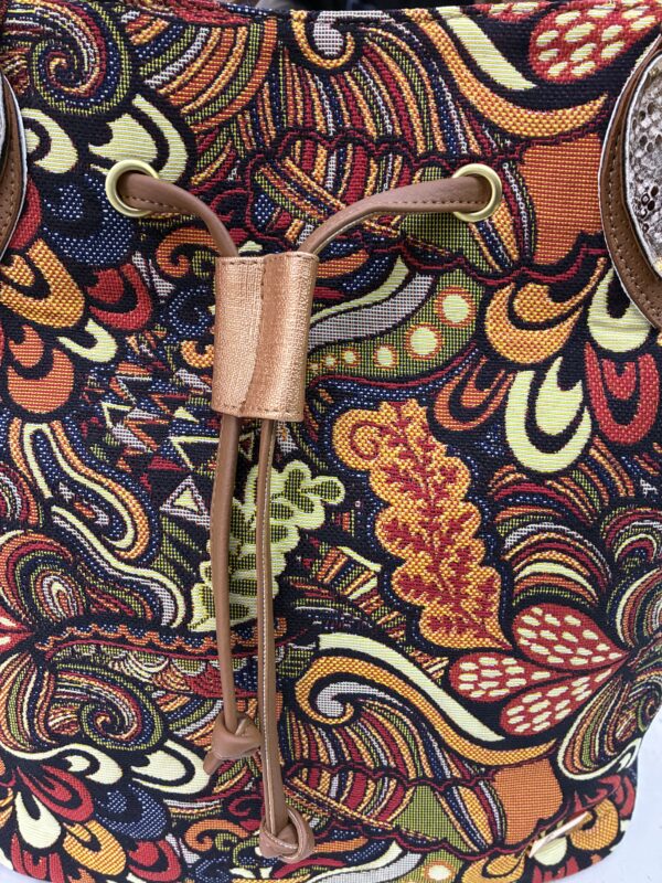 Bolso Tote "Artistic Jacquard" con Cierre de Cordón