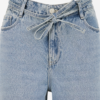 Jeans de pernera ancha con cinturón de lazo en azul claro lavado