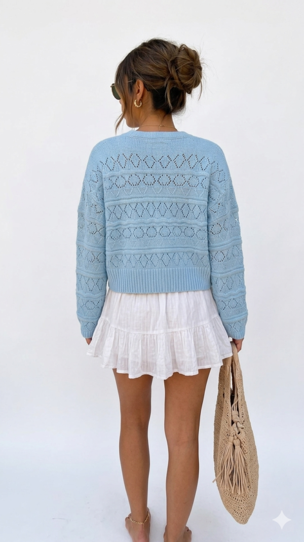 Cardigan Blue Crochet: Delicadeza y Estilo Romántico