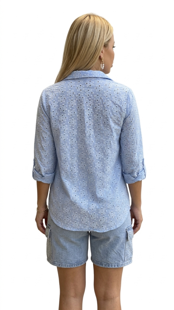 Camisa en Broderie Floral – Azul Cielo