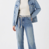 Jean Wide Leg con Cinturón de Encaje y Detalles Distressed