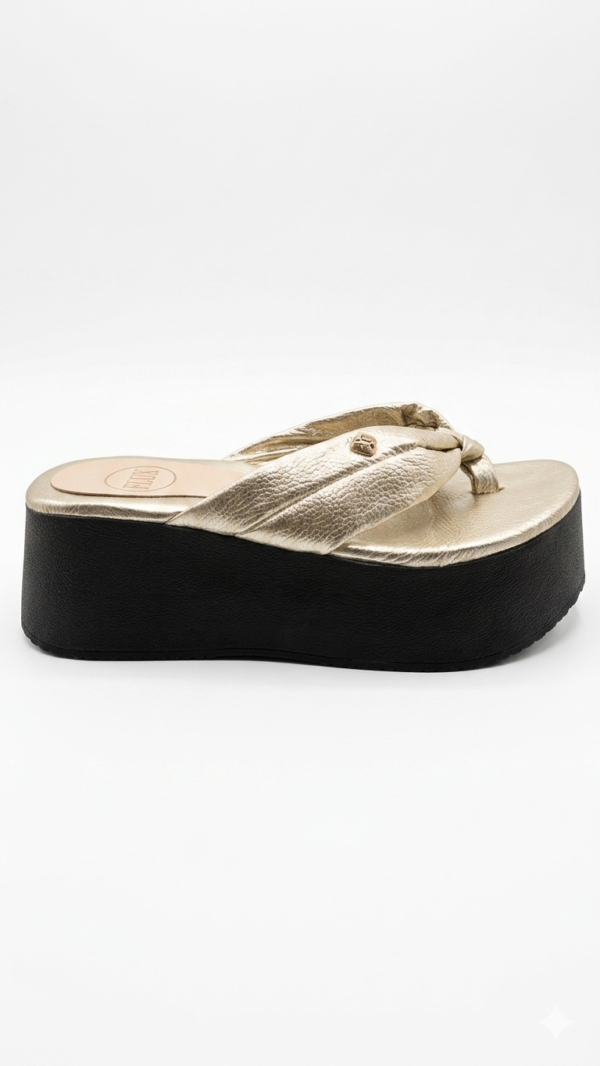 Sandalia Plataforma Thong Champagne
