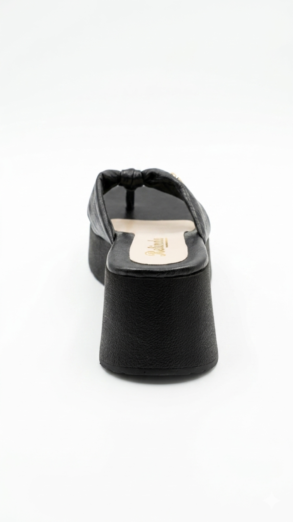 Sandalia Plataforma Thong Negra