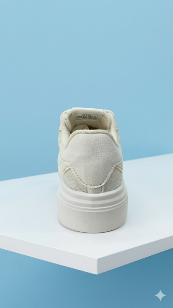 Tenis Chunky Sofala Off-White con Detalles en Encaje