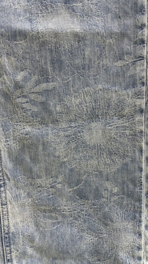 Jean Straight Ushuaia Floral – Denim Celeste Ácido