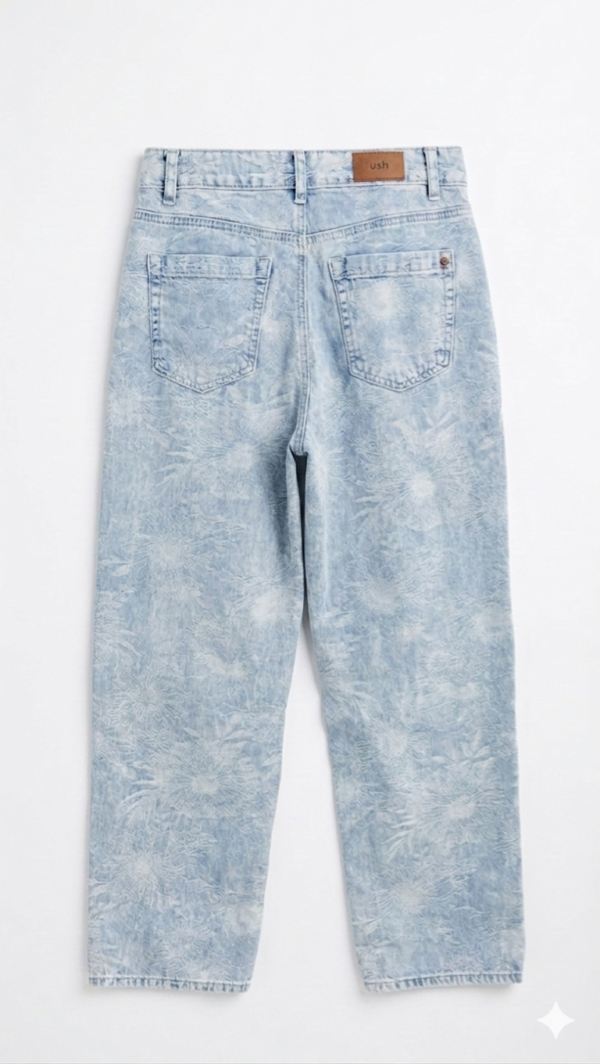 Jean Straight Ushuaia Floral – Denim Celeste Ácido